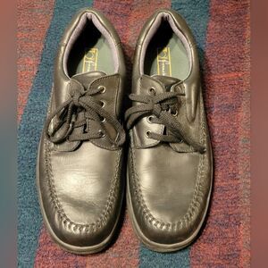 MENS SIZE 12. FRENCH SHRINER BLACK DRESS SHOES.